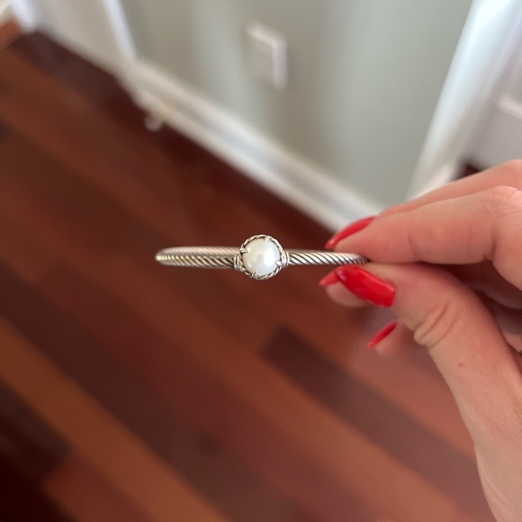 Gently used david yurman bracelet. Good condition. Needs polished! - Picture 1 of 4